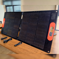 100W Portable Solar panel with USB-C, USB3.0 and DC Output 18V 100W Portable Solar panel with USB-C, USB3.0 and DC Output 18V